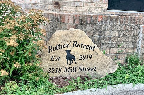 Photo 30 - Rotties' Retreat