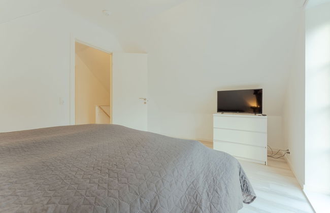 New Boat Houses - Photo 9