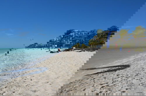 Photo 38 - White Villas
