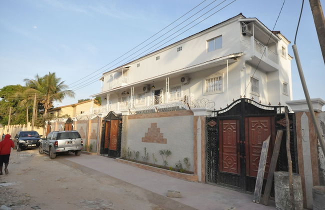 B2 Self Catering Apartments - Photo 1