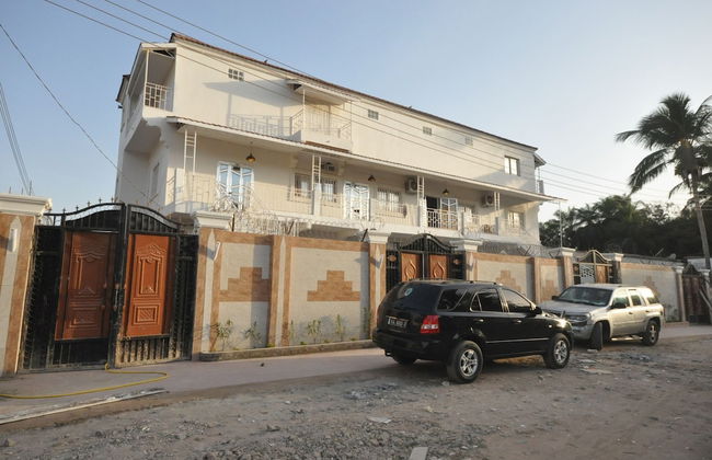 B2 Self Catering Apartments - Photo 47