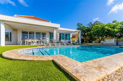 Foto 26 - Ocean View! Fully Renovated Villa, Private Pool