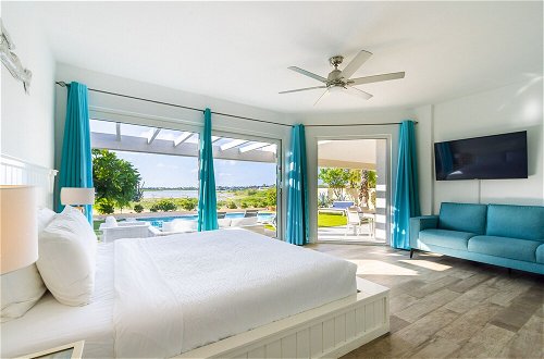Photo 10 - Ocean View! Fully Renovated Villa, Private Pool