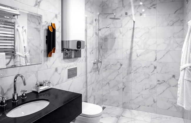 De Paris Apartments - Photo 15