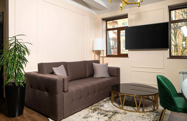 De Paris Apartments - Photo 13