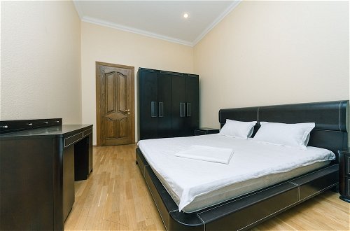 Photo 4 - Palace of Sport Apartment