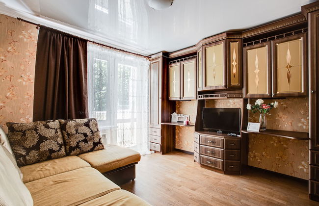Apartment on Yunykh Lenintsev - Foto 1
