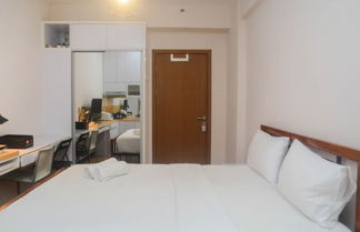 Foto 1 - Comfy And Tidy Studio At Cinere Resort Apartment