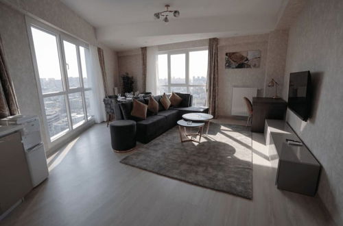 Foto 4 - Stylish 2-bedroom Apartment Near Mall of Istanbul