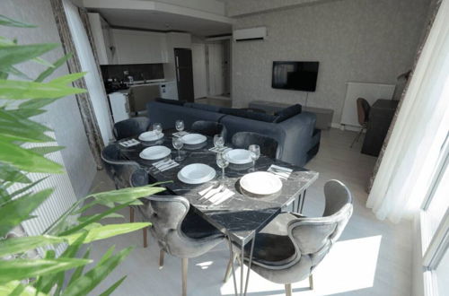 Photo 11 - Stylish 2-bedroom Apartment Near Mall of Istanbul