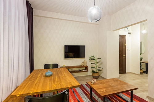 Photo 8 - Modern Flat 5-min Walk to Taksim Square in Beyoglu