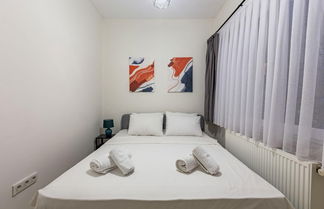 Photo 2 - Modern Flat 5-min Walk to Taksim Square in Beyoglu