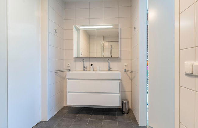 Holiday Home in Harderwijk With Private Jacuzzi - Photo 24