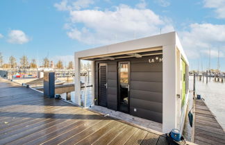 Photo 1 - Beautiful Houseboat With Shared Pool