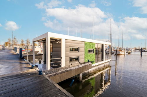 Foto 31 - Beautiful Houseboat With Shared Pool