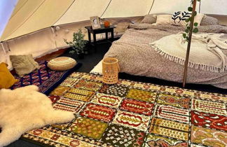 Foto 2 - Glamping in Stunning Bell Tent in Bohemia