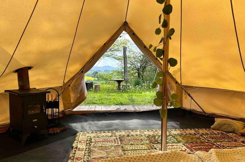 Foto 7 - Glamping in Stunning Bell Tent in Bohemia