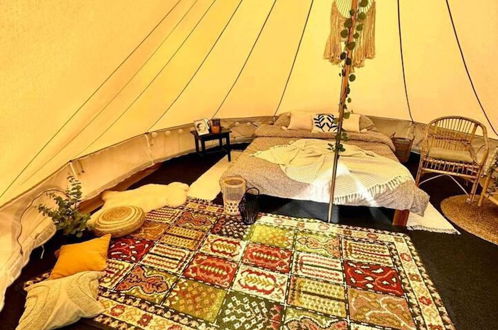 Foto 7 - Glamping in Stunning Bell Tent in Bohemia