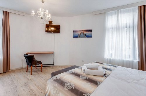 Foto 4 - Deluxe Apartment in Oberhausen With Breakfast