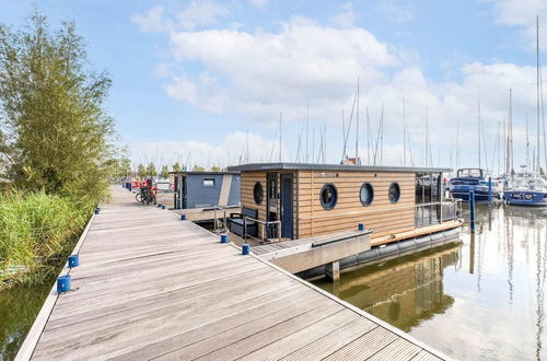 Photo 28 - Comfortable Houseboat in Volendam Marina