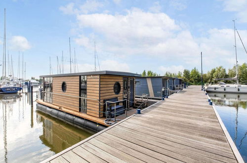 Photo 31 - Comfortable Houseboat in Volendam Marina