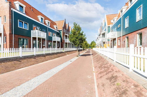 Photo 32 - Comfortable Houseboat in Volendam Marina