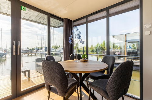 Photo 20 - Comfortable Houseboat in Volendam Marina