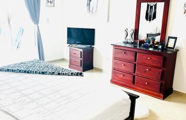 2 Minutes Walk to Beach Huge 3 bdrm Condo with Pool - Foto 18