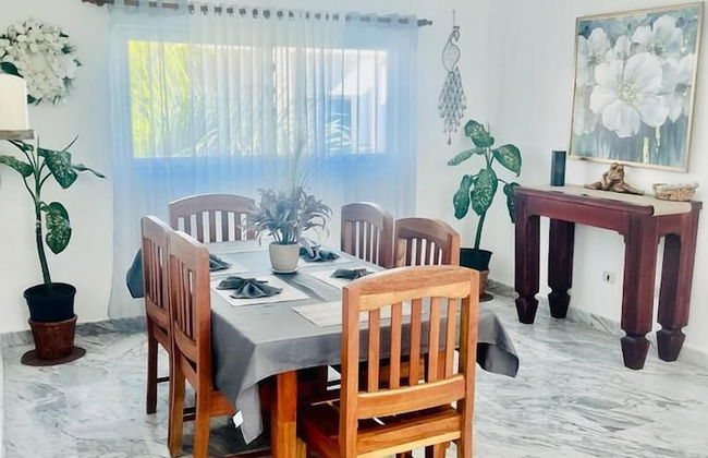 2 Minutes Walk to Beach Huge 3 bdrm Condo with Pool - Foto 23