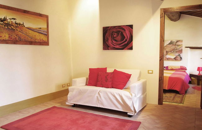 Apartment in the Village With air Conditioning - Photo 3