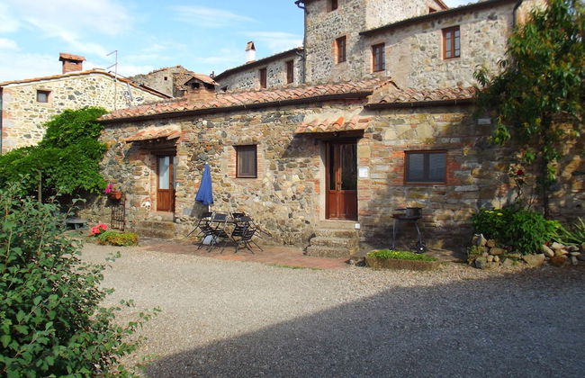 Apartment in the Village With air Conditioning - Photo 25