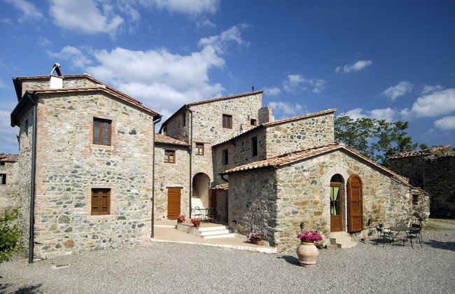 Apartment in the Village With air Conditioning - Photo 1