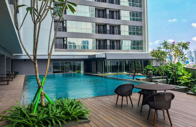 Best Homey And Nice 1Br At Ciputra World 2 Apartment - Foto 15
