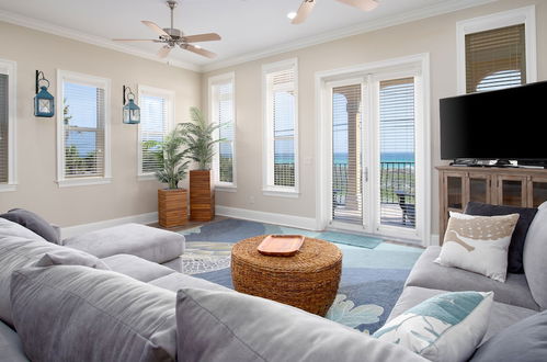 Photo 14 - 2 Gulf View Balconies! 3 Story Townhome With 4 Bedrooms, 4 Bathrooms! Sleeps12