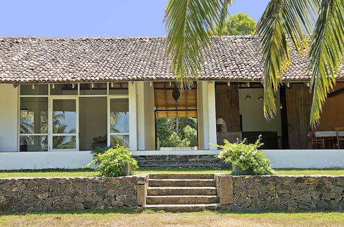 Photo 7 - Elevated Family Beach House With Ocean Views