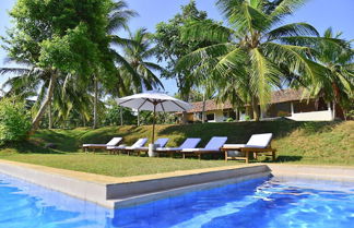 Photo 3 - Elevated Family Beach House With Ocean Views