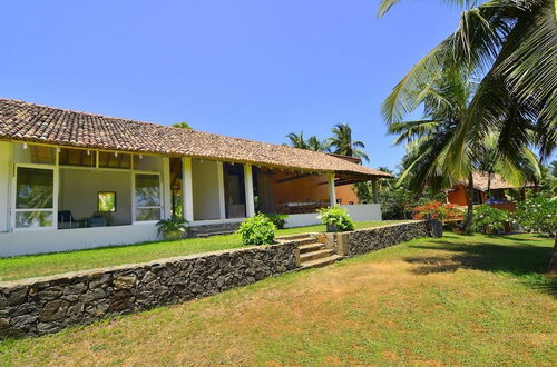 Photo 8 - Elevated Family Beach House With Ocean Views