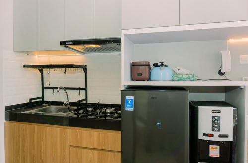 Photo 9 - Good Deal And Simply Look Studio Room At Transpark Bintaro Apartment