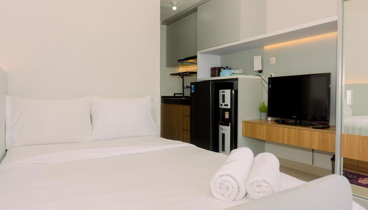 Photo 1 - Good Deal And Simply Look Studio Room At Transpark Bintaro Apartment