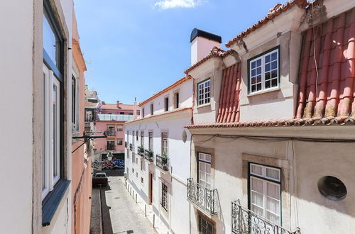 Photo 46 - Bairro Alto Bright by Homing