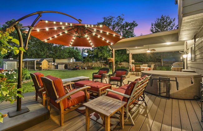 Parkside Gardens | Shady Private Yard W/ Hot Tub! - Foto 49