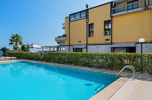 Foto 1 - Residenza Miralago With Pool - Two-bedroom With Terrace