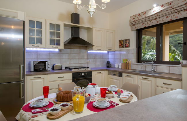 Serenity River Villa - Photo 8