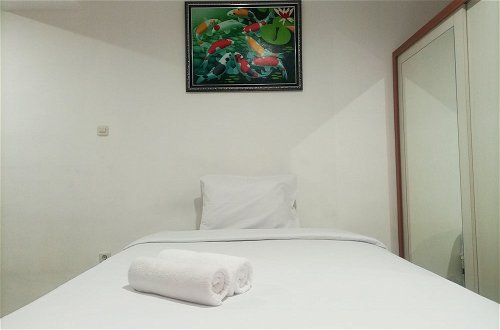 Foto 8 - Homey And Comfort Stay Studio At Green Park Yogyakarta Apartment