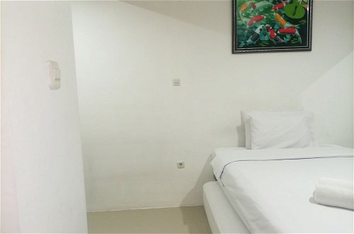 Foto 7 - Homey And Comfort Stay Studio At Green Park Yogyakarta Apartment