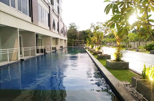 Foto 27 - Homey And Comfort Stay Studio At Green Park Yogyakarta Apartment