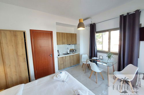 Foto 4 - Finikas Suites & Apartments Airport