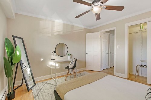 Photo 1 - Charming 1BR Apt in Arlington Heights