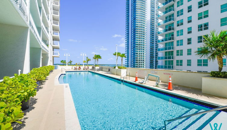 Photo 1 - Chic Condo in Brickell Pool & Gym