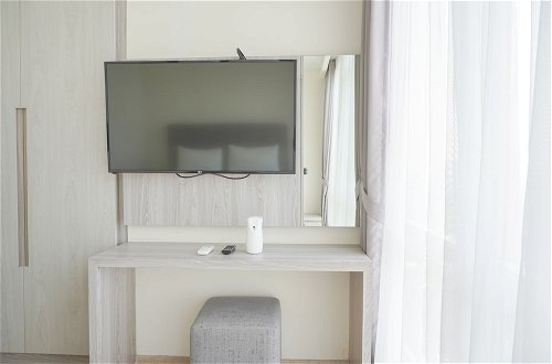 Foto 7 - Elegant And Comfy 2Br With Private Lift At Menteng Park Apartment